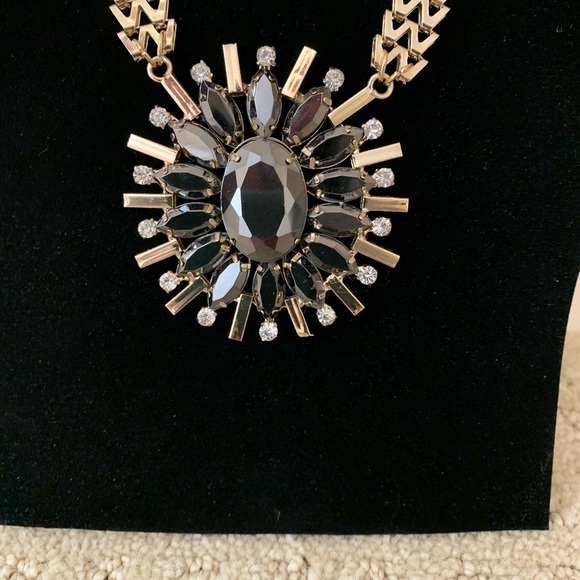 TOPSHOP unique large pendant necklace - Picture 2 of 4